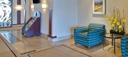 Holiday Inn Express Airport Ottawa