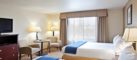 Holiday Inn Express & Suites Vancouver Mall