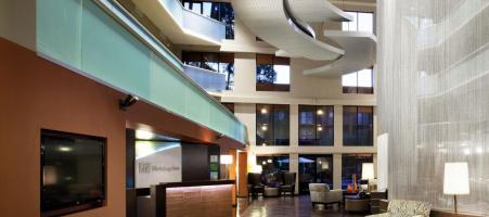 Holiday Inn & Suites Phoenix Airport N