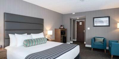 Sandman Signature Calgary Downtown Hotel