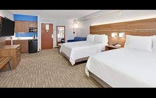 Holiday Inn Express & Suites Irving Conv Ctr